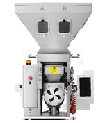 Plastový mixér na suroviny